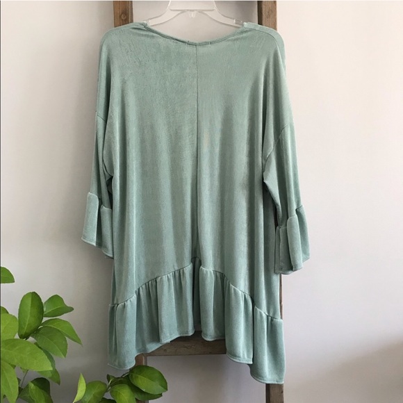 NWT 🆕 Light Blue Ruffle Top - Picture 8 of 8